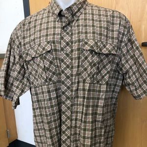 Men’s short sleeve dress shirt